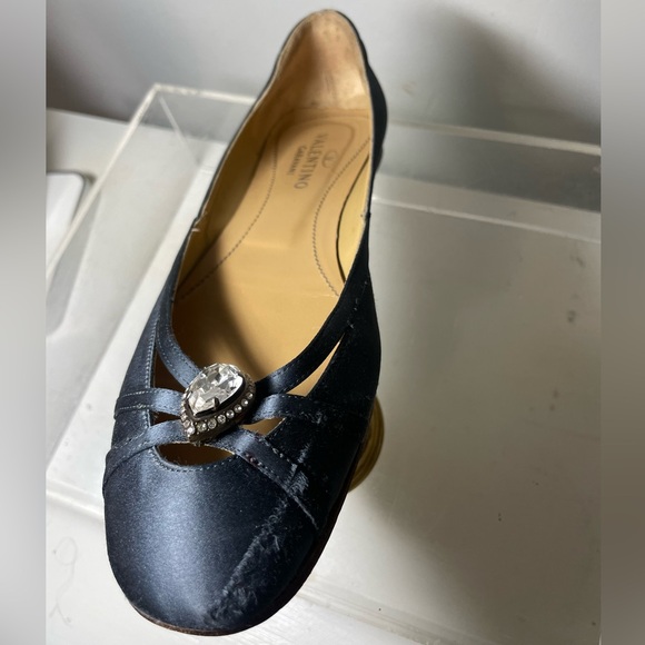 Valentino Garavani slik flats whit jefe les toe sz 7.5 made in italy - Picture 11 of 16